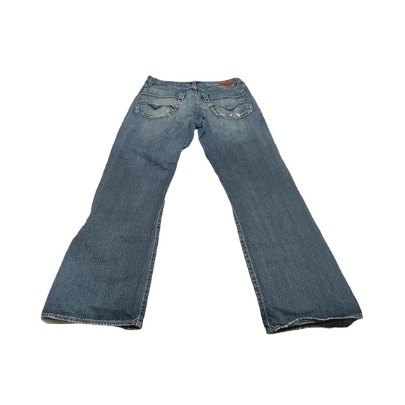 BKE Derek men's Size 31 Straight Distressed Stretch Medium Wash Jeans - Picture 2 of 6